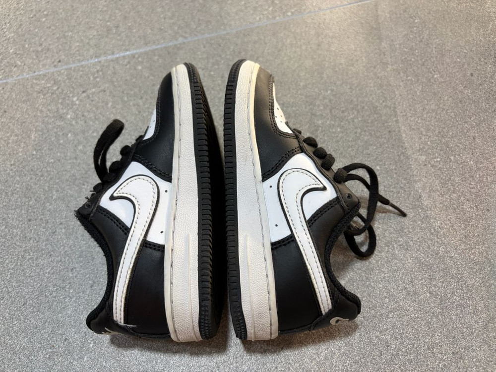 나이키 에어포스 1 키즈 신발,180사이즈 이미지