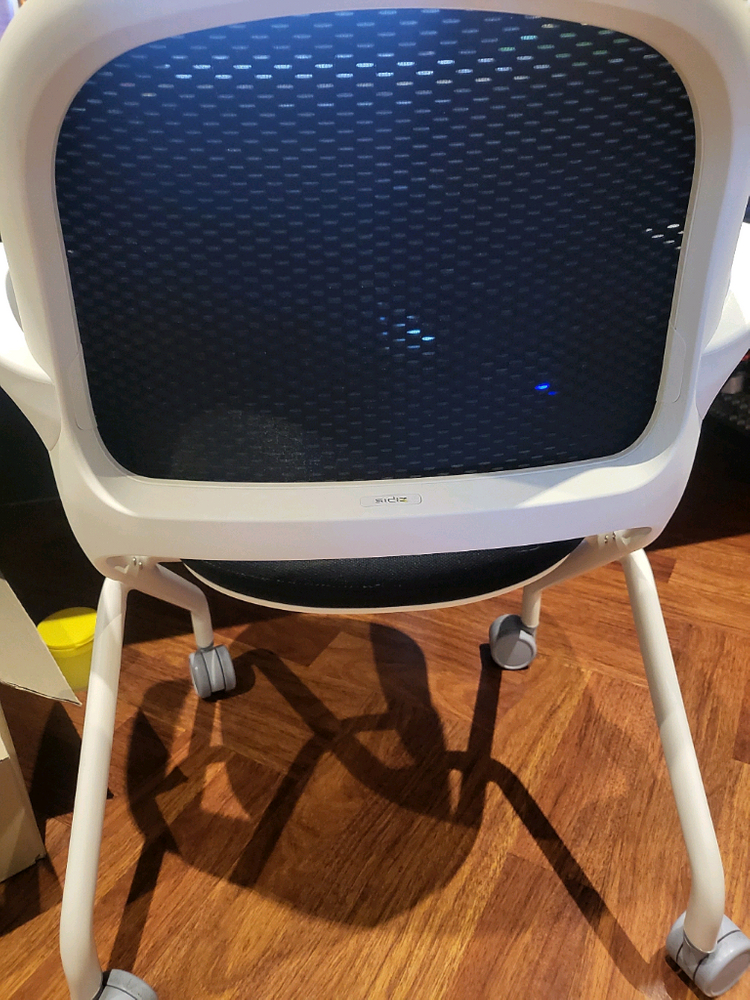 독서실책상과 시디즈의자 스터디카페폐업 이미지