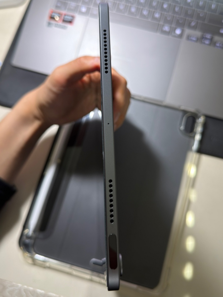 아이패드 에어 4세대 + 애플펜슬 2세대 팔아요 이미지