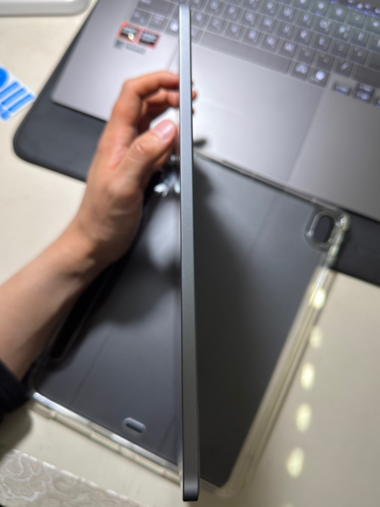 아이패드 에어 4세대 + 애플펜슬 2세대 팔아요 이미지