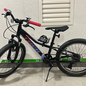 트렉 프리칼리버 20인치 어린이 자전거 이미지