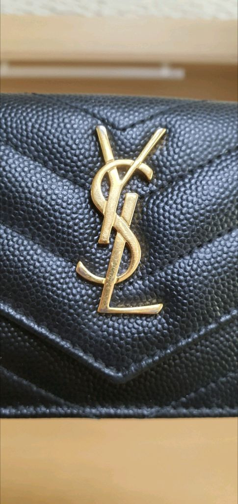 입생로랑 생로랑 카드지갑/지갑 금장 정품S급(감정O)구찌프라다루이비통디올고야드샤넬셀린느보테가생로랑발렌시아가버버리가방 이미지