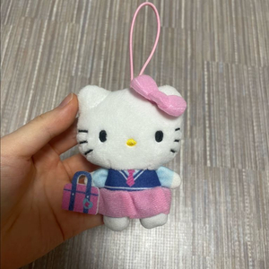 새상품도쿄구매)산리오 키티 스쿨컬렉션 마스코트 키링 스트랩 미쿠렘 미소녀 하치와레 슈가바니즈 교복키티 이미지