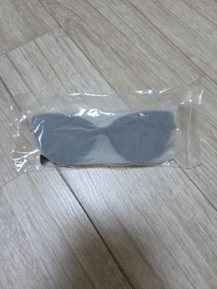 프라다 선글라스 이미지