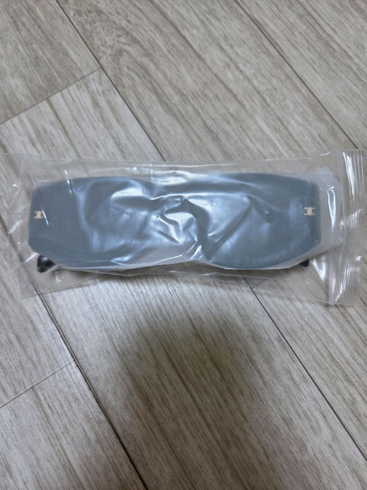 셀린느 트리옹프 선글라스 이미지