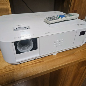 (실사용 194시간) FHD 4000안시 NEC M403H 빔프로젝터 판매 이미지