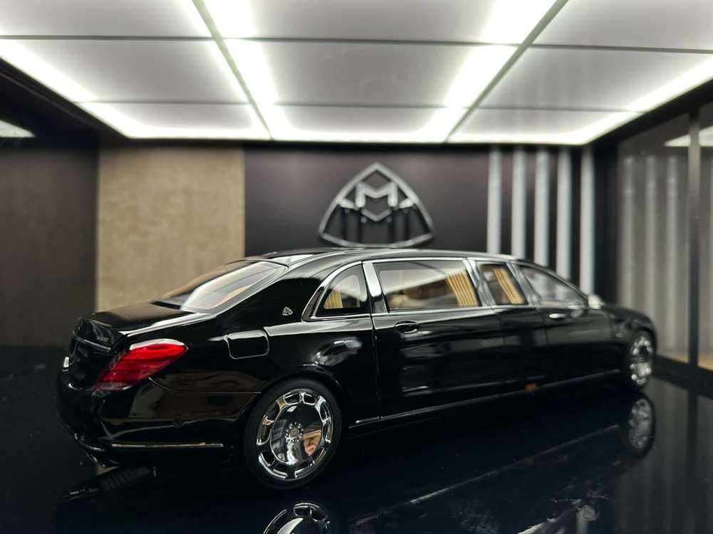 벤츠 마이바흐 S600 풀만 다이캐스트 블랙1:18 이미지