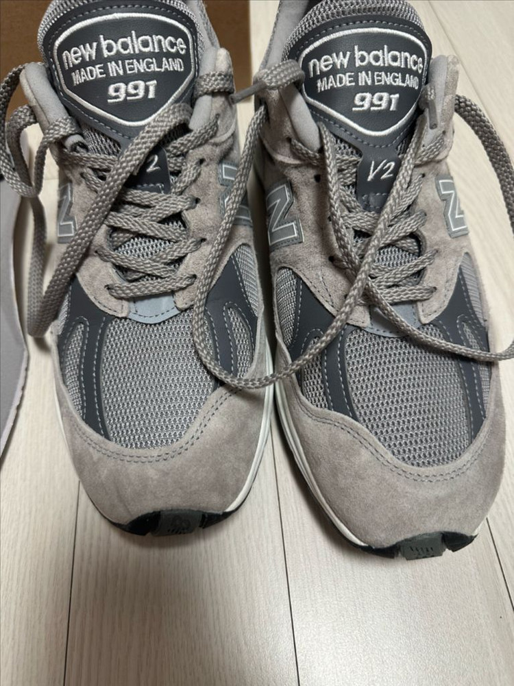 뉴발란스 991 v2 그레이 사이즈 280 팝니다 이미지