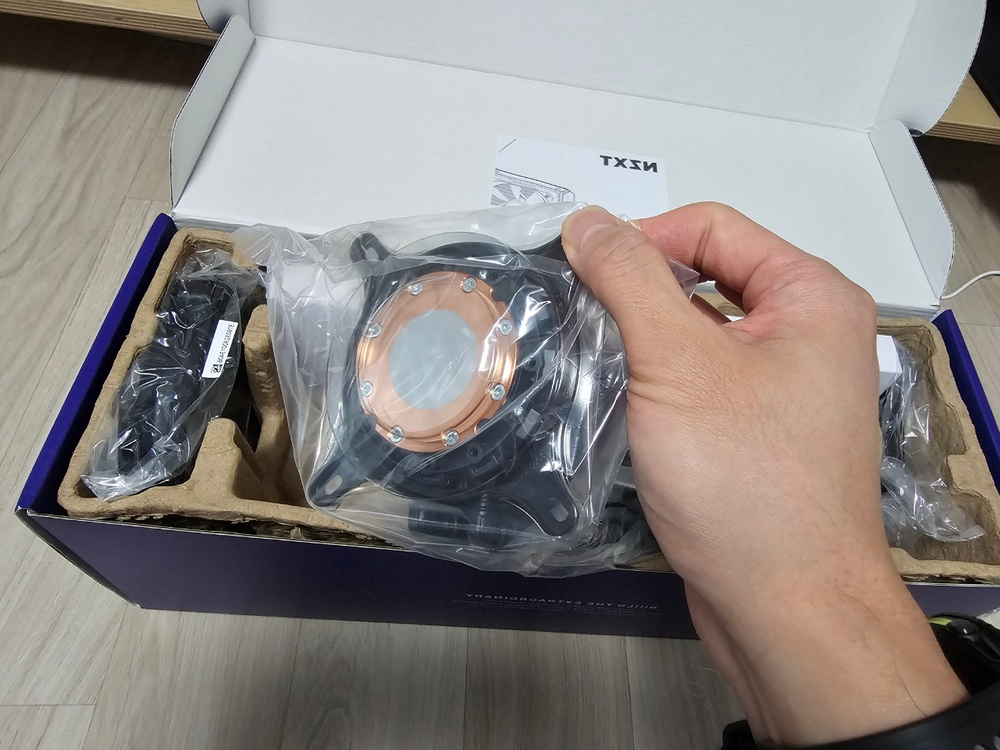 NZXT KRAKEN X73 수냉쿨러 이미지