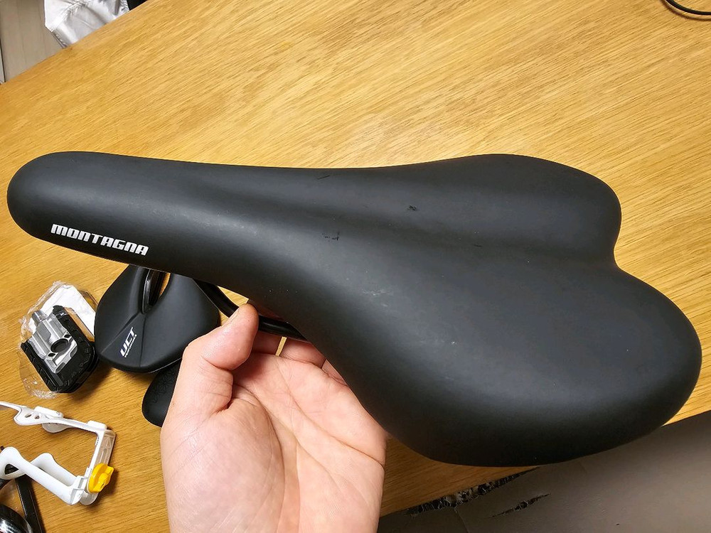 7d안장 uct안장 무명 안장, 접이식페달,물병꽂이2개 모두 이미지