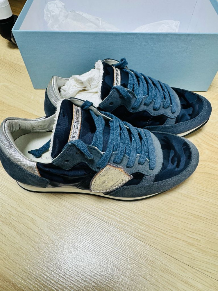 [정품/새제품]필립모델 트로페즈 바사 블루 카모플라주 여성 신발 팝니다 이미지