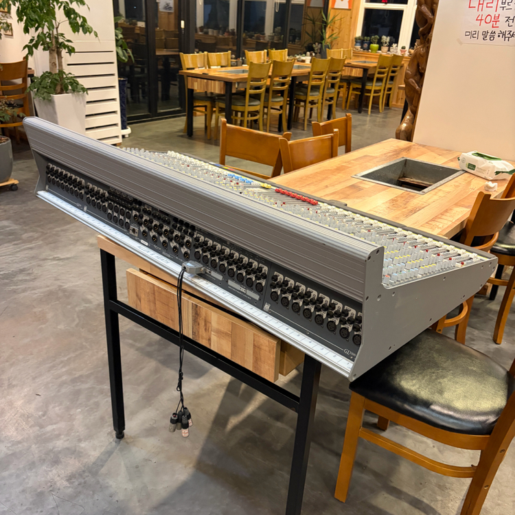 allen & hearh gl3300 영국 알렌히스 40채널 아나로그 콘솔 믹싱콘솔 이미지