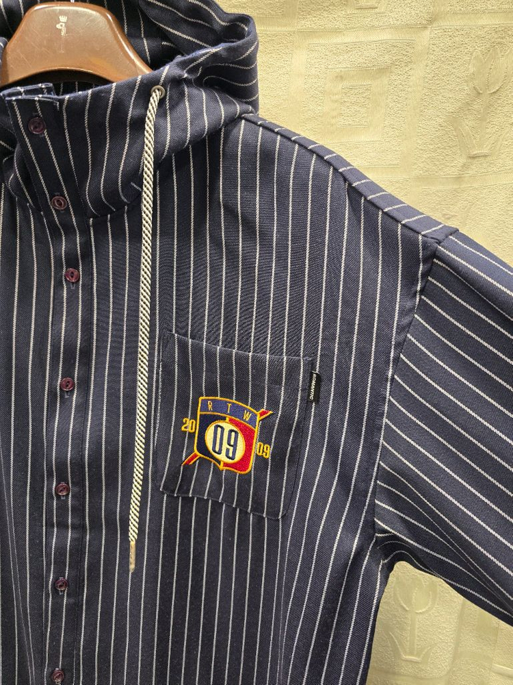 로맨틱크라운 스트라이프 후드 셔츠 프리사이즈 이미지