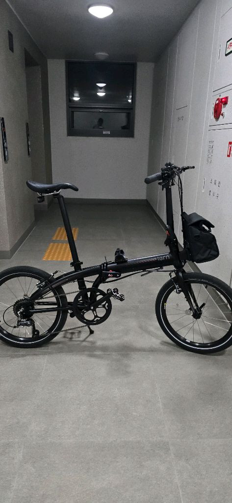 턴 d8 접이식 미니벨로 자전거 이미지