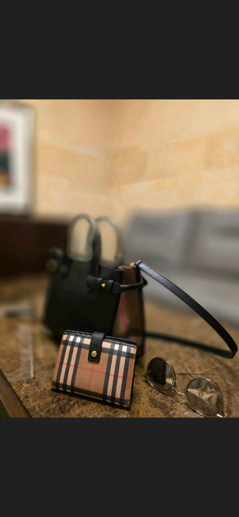 버버리 체크 카드지갑 / 정품 풀구성 / 상태좋음 이미지