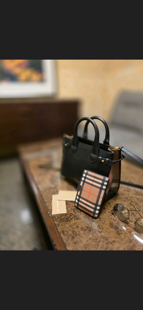 버버리 체크 카드지갑 / 정품 풀구성 / 상태좋음 이미지