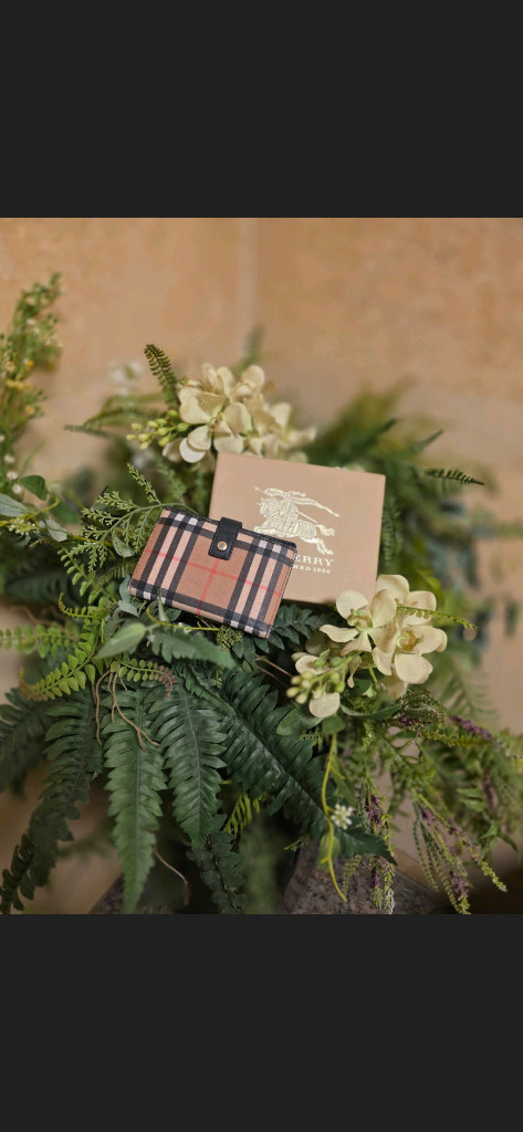 버버리 체크 카드지갑 / 정품 풀구성 / 상태좋음 이미지