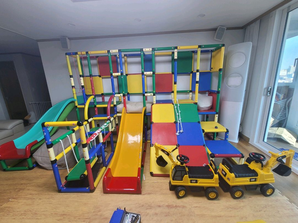 정글짐 놀이터 미끄럼틀 이미지