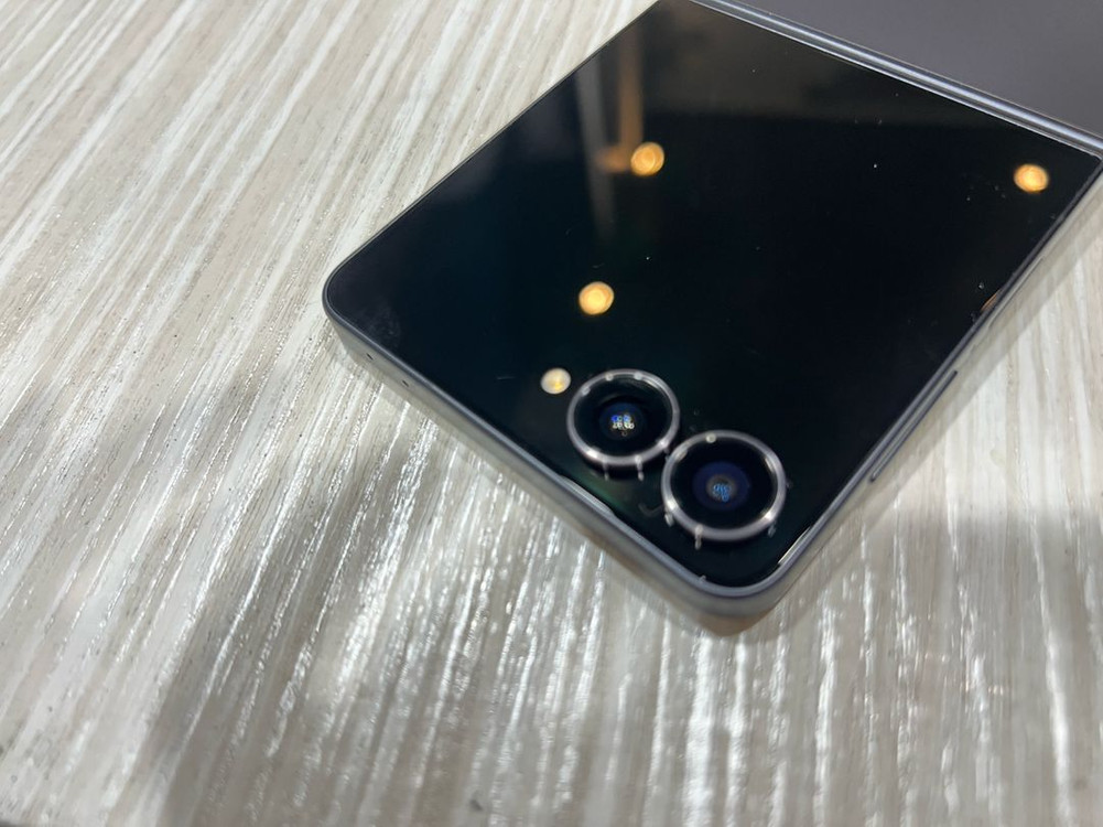 겔럭시z플립 7 256g 이미지