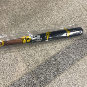 Bon 야구 나무배트 이미지