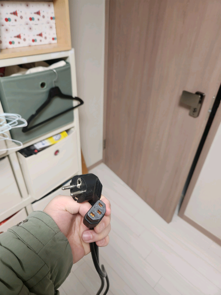 ##[전원케이블/컴퓨터주변기기]## IEC C13 AC 전원 케이블 (PC·모니터용, 약 3m) 이미지