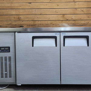 업소용 그랜드 우성 1500 테이블 냉동/냉장고 이미지
