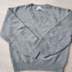 시에 sie 베이 루즈 울 브이넥 니트 그레이색상 이미지