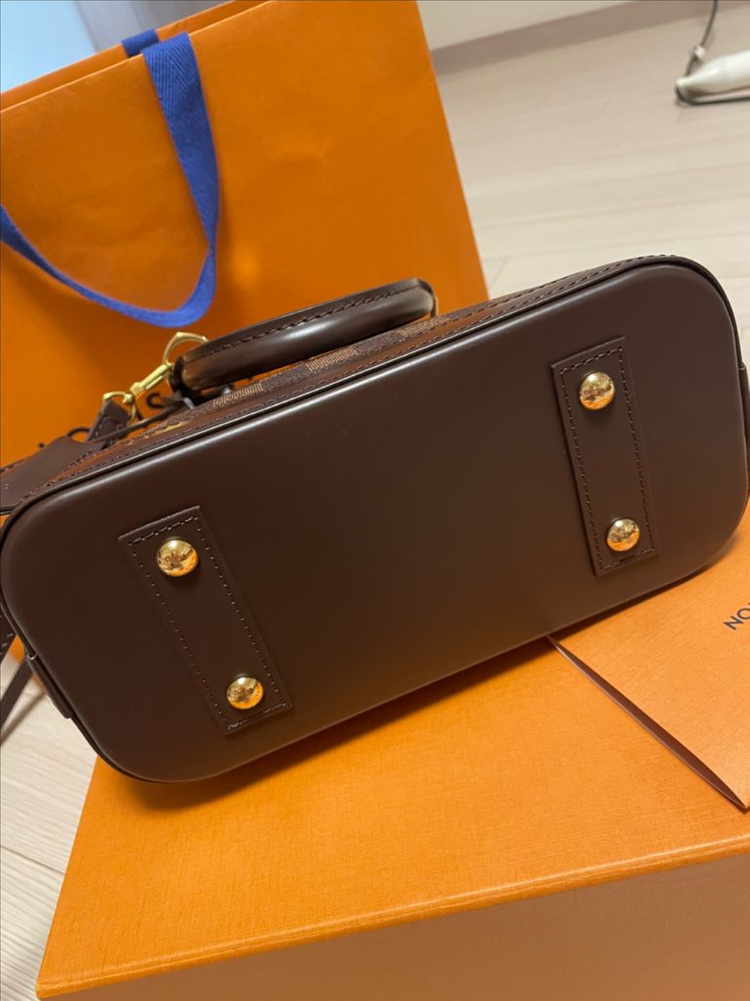 루이비통 알마bb 다미에 이미지