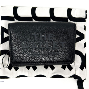 마크제이콥스 지갑 로고 블랙 2R4SMP006S02 001 이미지