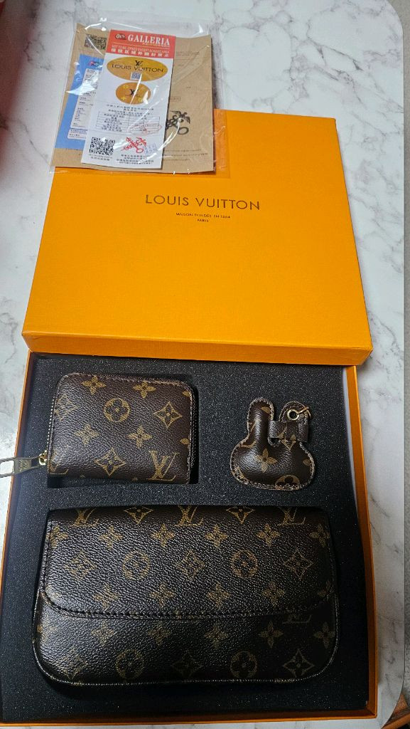 최상급 급쳐 루이비통 모노그램 크로스백 클러치+카드지갑+키링 세트 새상품 이미지