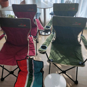 캠핑용 접이식 의자 4개+스벅 캠핑의자,탁자 세트 이미지