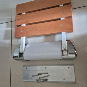 원목 접이식 의자 벽걸이형 이미지