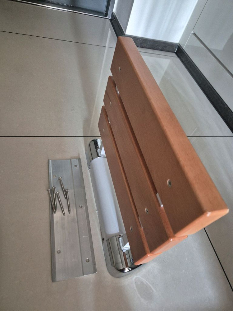 원목 접이식 의자 벽걸이형 이미지