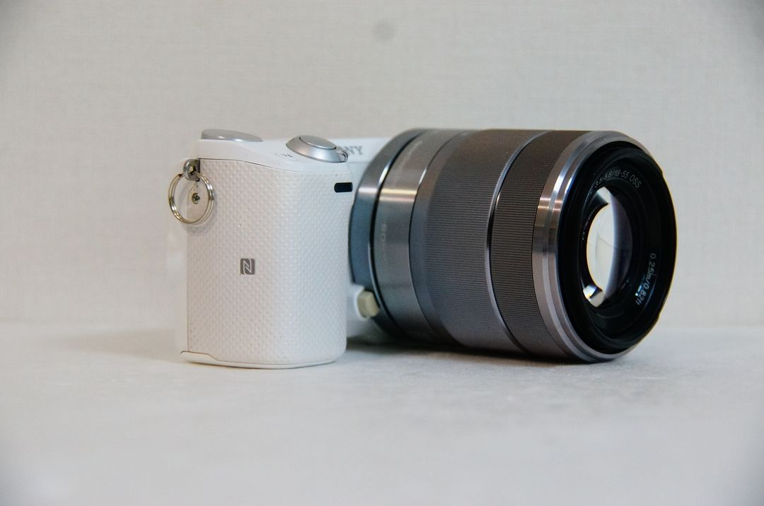 [소니] NEX-5T 화이트 미러리스카메라팝니다.(94컷) 이미지