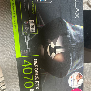 RTX 4070 SUPER 그래픽카드 이미지