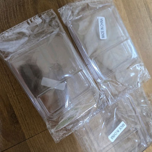 Z플립4 플라스틱 케이스 3개 팝니다 이미지