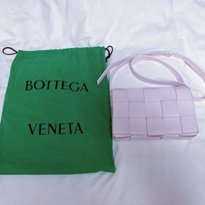 보테가베네타 카세트백 블리스워시드 한정판 색상 이미지