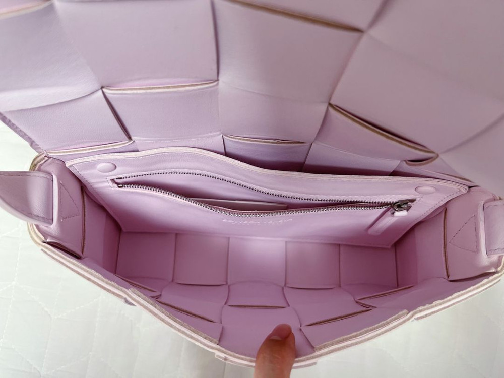 보테가베네타 카세트백 블리스워시드 한정판 색상 이미지