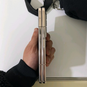 갤럭시Z폴드 4 512GB 자급제 이미지