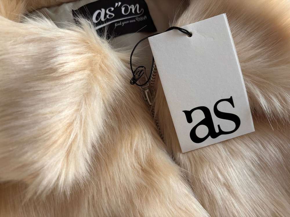 애즈온 OBEL 퍼 자켓 아이보리 이미지