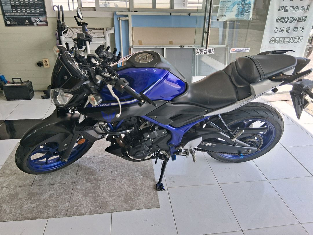 mt03 야마하 오토바이 17년 r3 cbr gsx 이미지