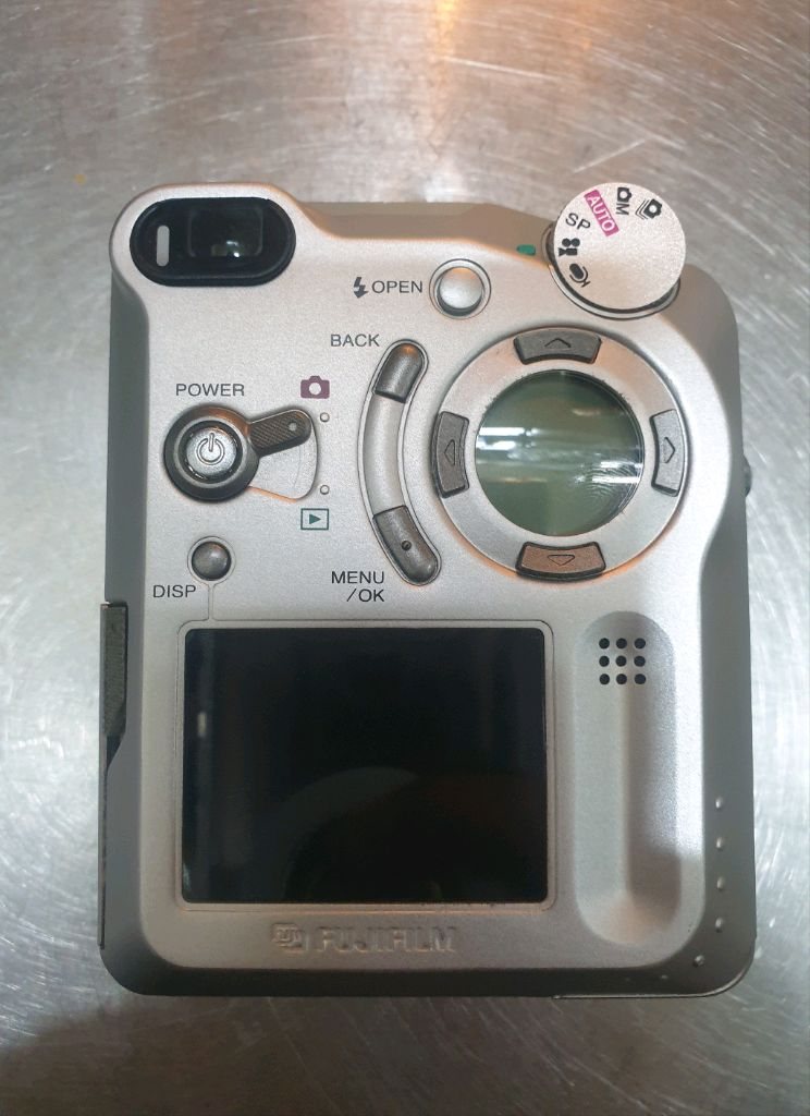 후지 파인픽스 6800Z 올드디카(올드 디지털카메라) FUJIFILM Finepix 6800Z 이미지