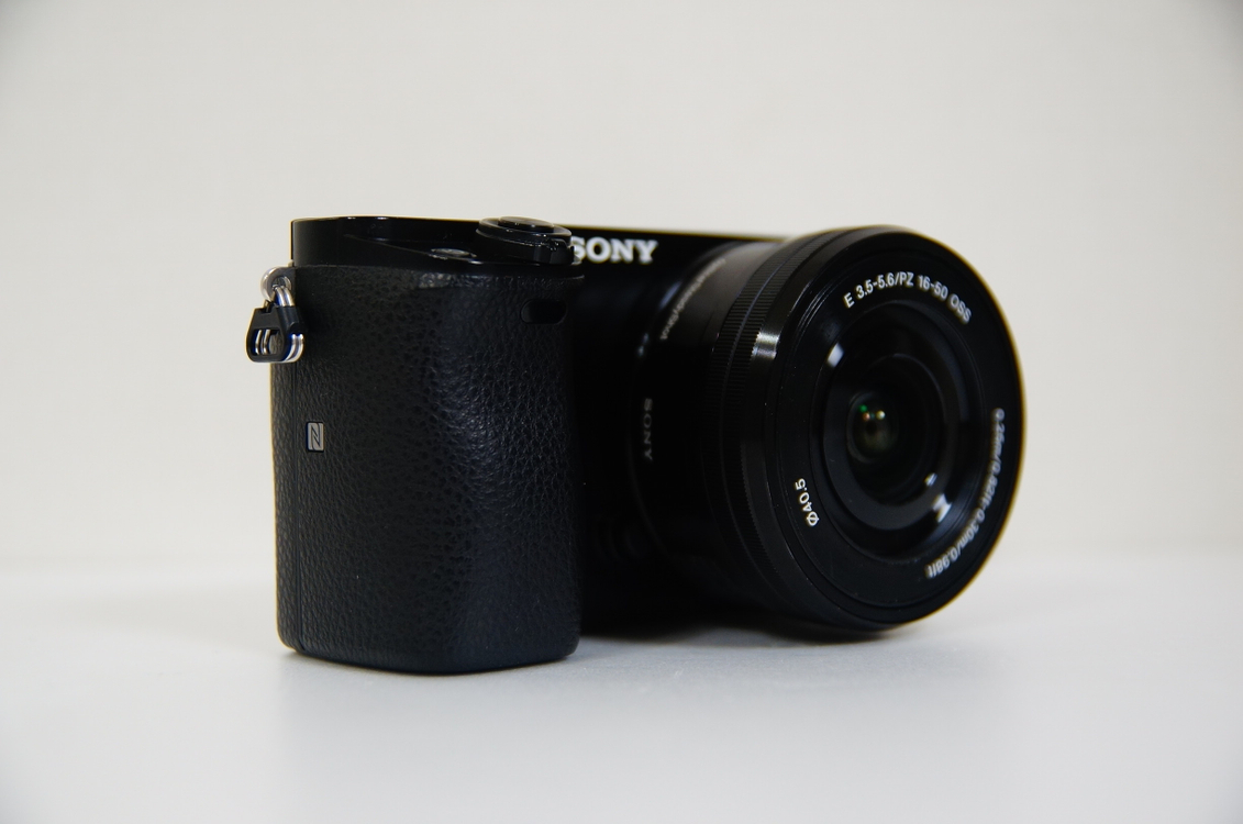 [소니] A6000 블랙 미러리스 박스셋 팝니다.(4,321컷) 이미지