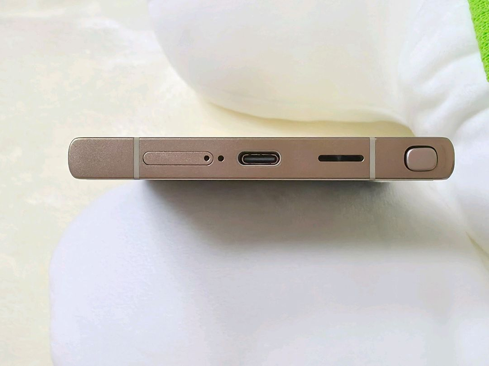 자급제 갤럭시 S24 울트라 1T (케이스 3개, 필름 2매 새상품 포함) 이미지