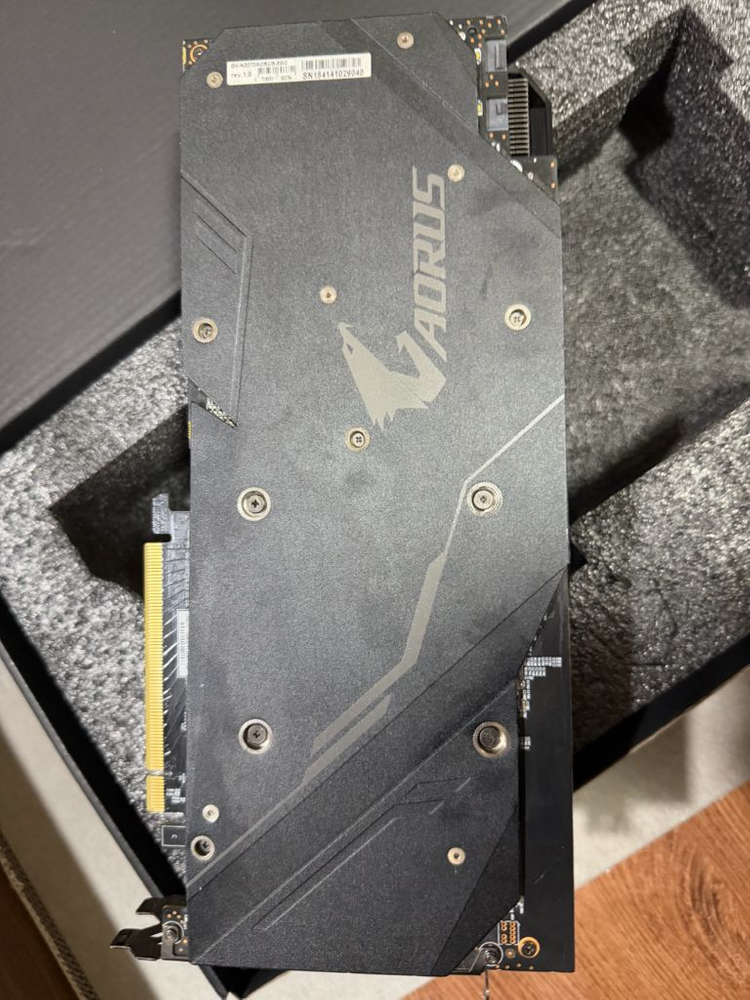RTX 2070 AORUS 8GB 그래픽카드 이미지