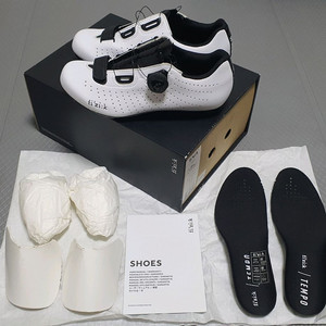 피직 템포 R5 오버커브 클릿 슈즈 EU38 / 243.5mm 신동품 이미지