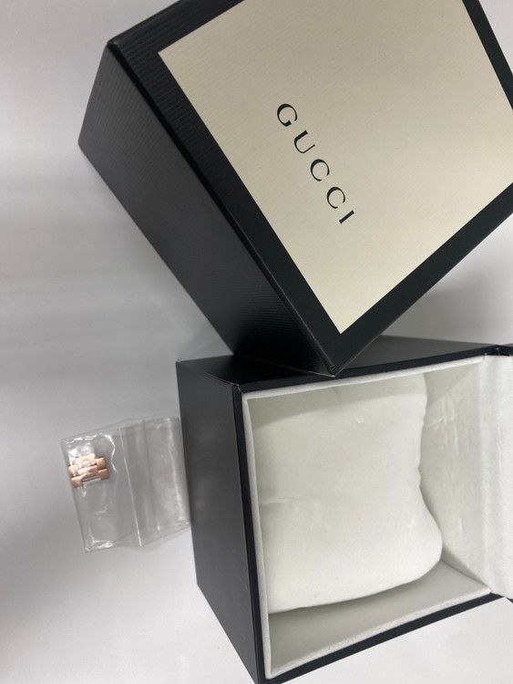 GUCCI 구찌 YA133515 인터로킹 GG 자개 메탈시계 여성시계 이미지