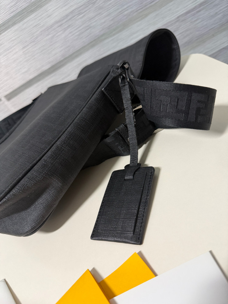 펜디 ff로고 크로스백 급처 이미지