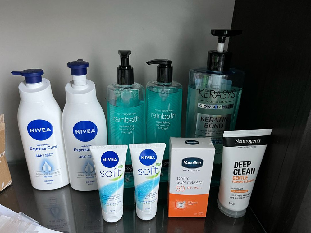 화장품 11개 일괄 판매(바디워시, 바디로션, 선크림, 크림) 이미지