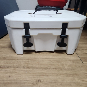 상태 좋은 씨두 SEADOO 제트스키 LINQ Cooler(16L) 아이스박스 판매합니다 이미지